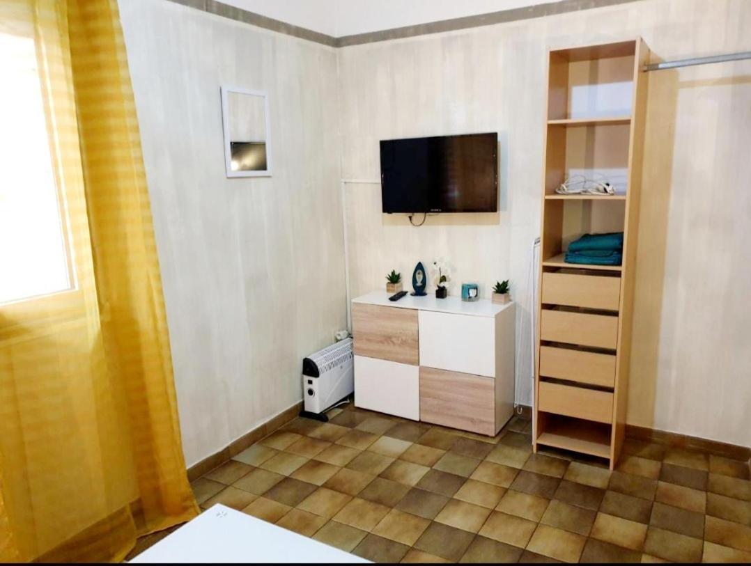 Studio proche de la mer Calvi  Extérieur photo